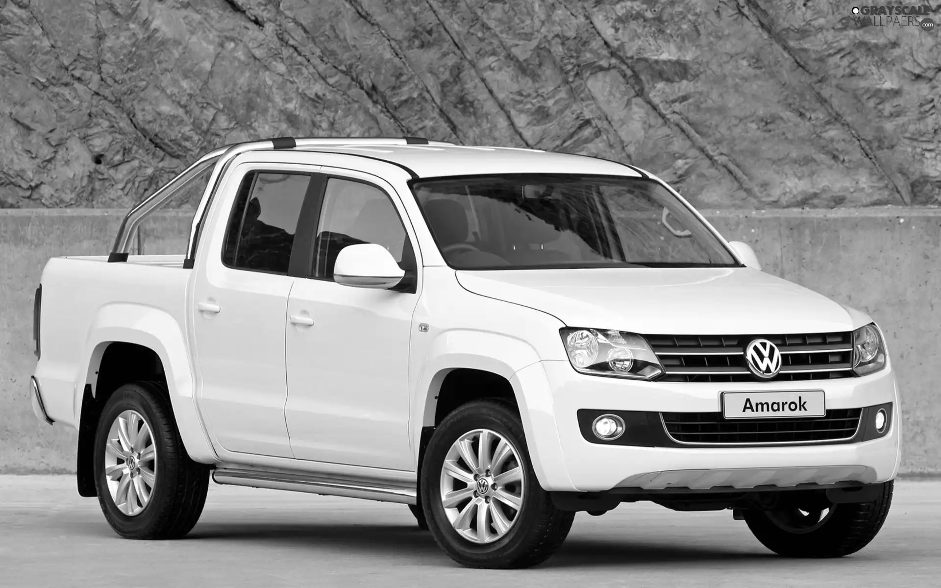 White, volkswagen amarok