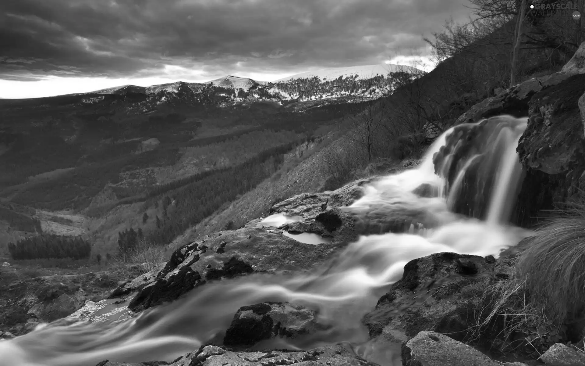 Sky, stream, Mountains